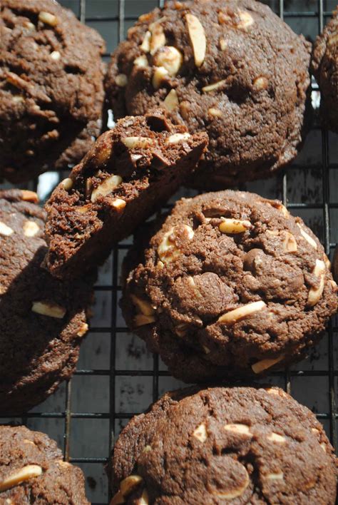 chocolate-almond-cookies-equal-chocolate-cookie image