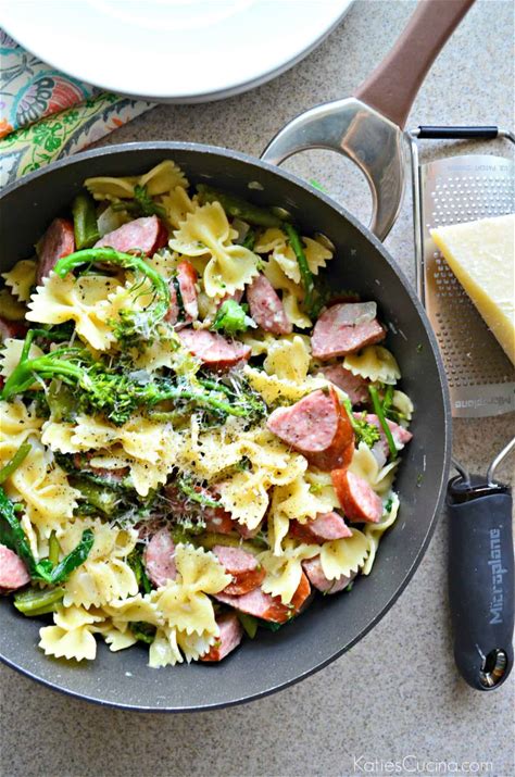 one-pot-kielbasa-and-broccoli-pasta-katies-cucina image