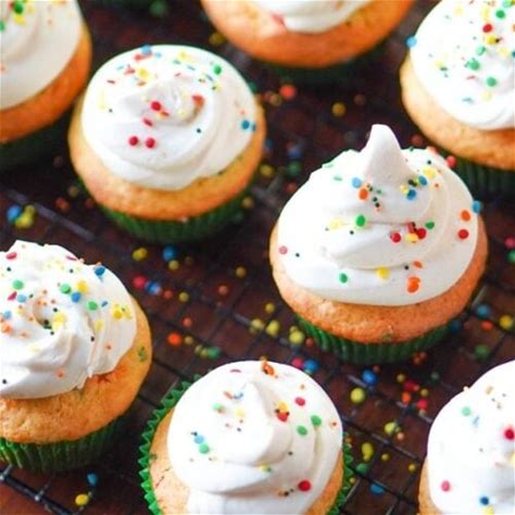 20-vegan-cupcake-recipes-insanely-good image