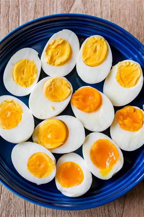 perfect-boiled-eggs-video-natashaskitchencom image