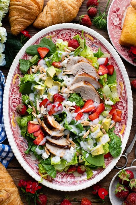 strawberry-chicken-salad-the-seasoned-mom image