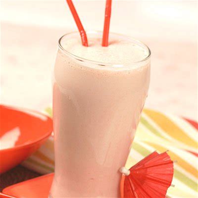 guava-smoothie-very-best-baking image