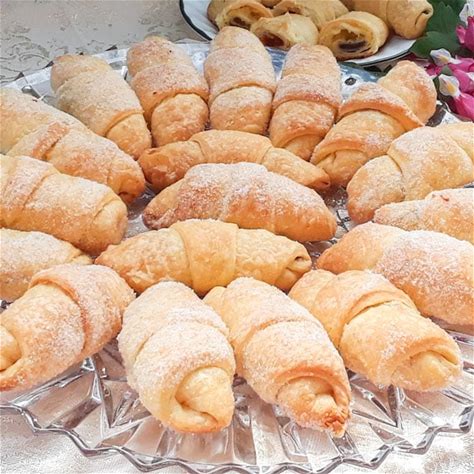 croatian-kiflice-jam-filled-crescent-cookies image