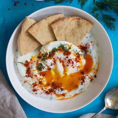 turkish-eggs-recipe-cilbir-unicorns-in-the-kitchen image