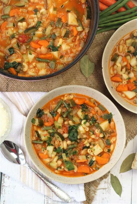 italian-minestrone-soup-mangia-bedda image