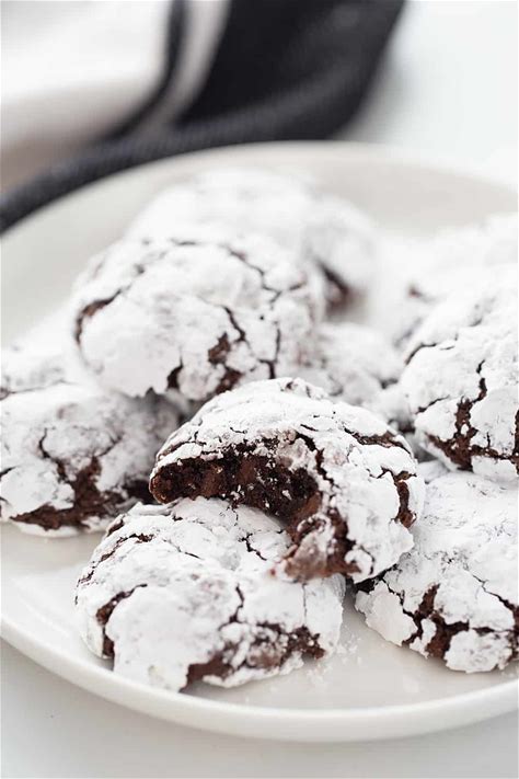 double-chocolate-crinkle-cookies-half-scratched image
