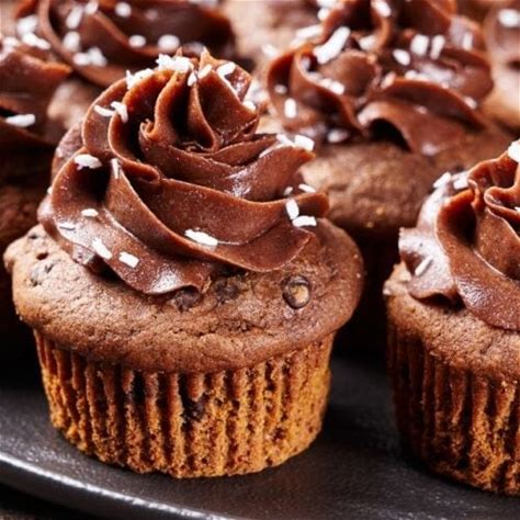 37-easy-cupcake-recipes-youll-love-insanely-good image