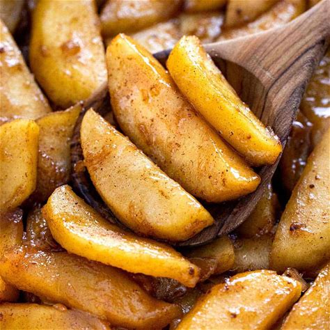 best-apple-pie-filling-recipe-jessica-gavin image
