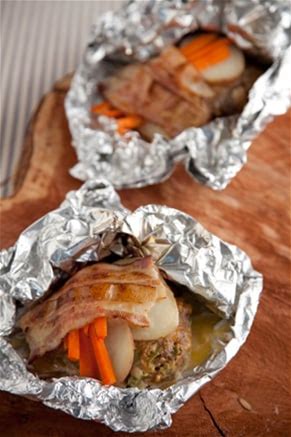 campfire-hobo-hamburgers-in-foil-packets image