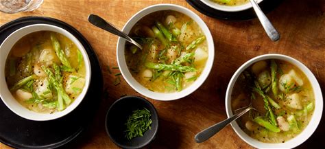 asparagus-potato-and-butter-bean-soup-forks image