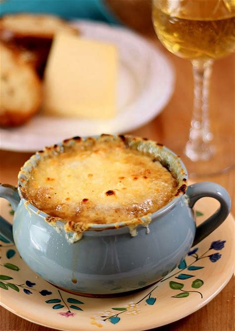 french-onion-soup-from-famous-barr-creative image
