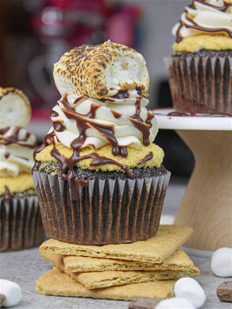 smores-cupcake-recipe-moist-cupcakes-w image