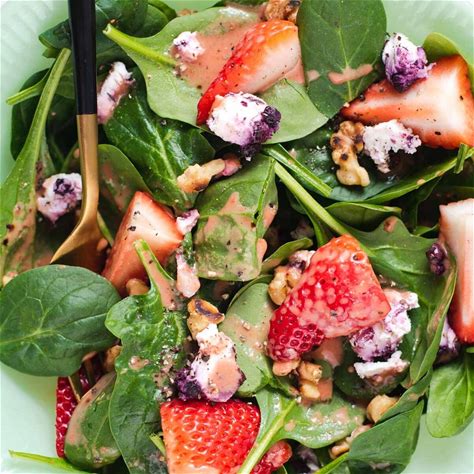 strawberry-spinach-salad-with-strawberry-vinaigrette image
