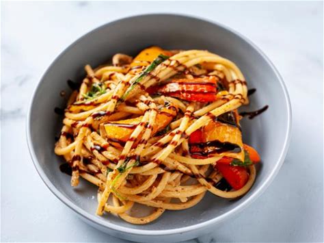 roasted-pepper-pasta-recipe-ree-drummond-food image