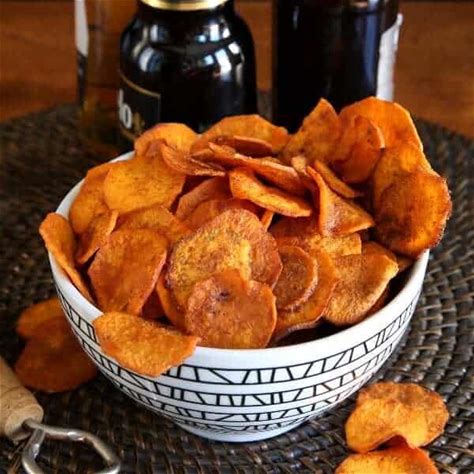 spicy-sweet-potato-chips-recipe-air-fryer-vegan-in image