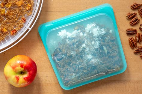 apple-quinoa-porridge-recipe-backpacking image