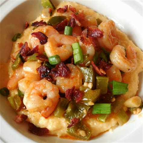 southern-shrimp-and-grits-the-southern-lady image