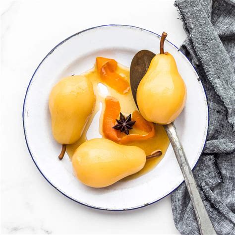 how-to-poach-pears-the-bake-school image