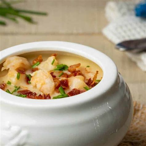 keto-shrimp-and-bacon-chowder-better-than-bread image