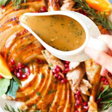 how-to-make-the-best-turkey-gravy-damn-delicious image