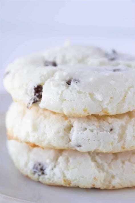 easy-chocolate-chip-macaroons-recipe-practically image