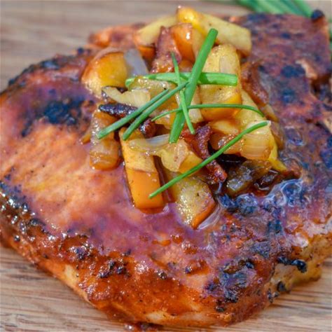 grilled-pork-chops-with-caramelized-apples-grilling image