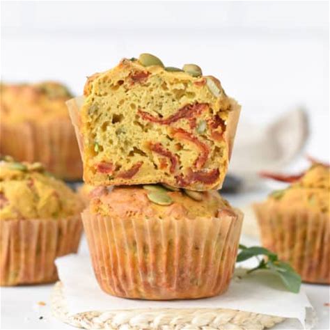 vegan-savory-muffins-zucchini-sundried image