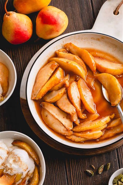 how-to-make-caramelized-pears-sweet-savory image
