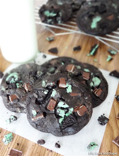 double-mint-chocolate-cookies-chocolate-cookies image