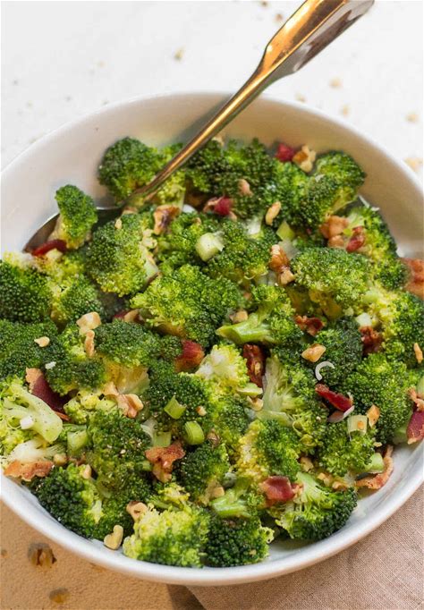 broccoli-and-bacon-recipe-a-well-seasoned-kitchen image