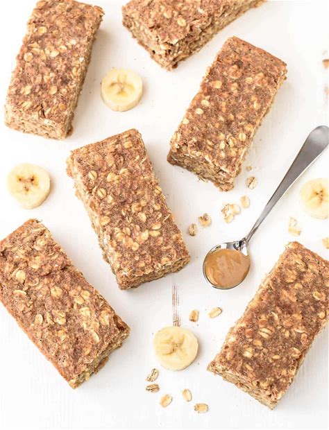 oatmeal-breakfast-bars-healthy-well-plated-by-erin image