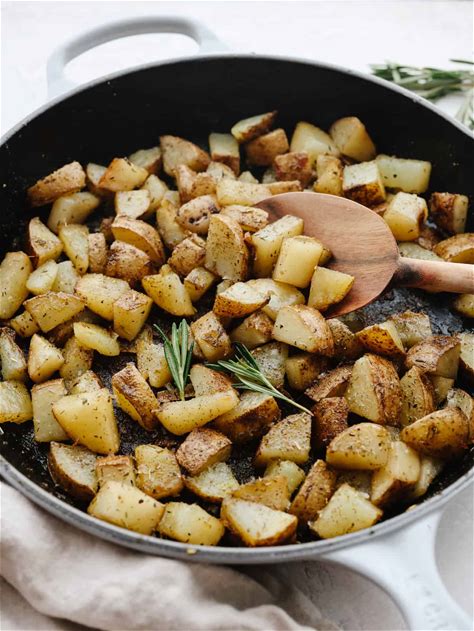 garlic-rosemary-pan-fried-potatoes-recipe-the image