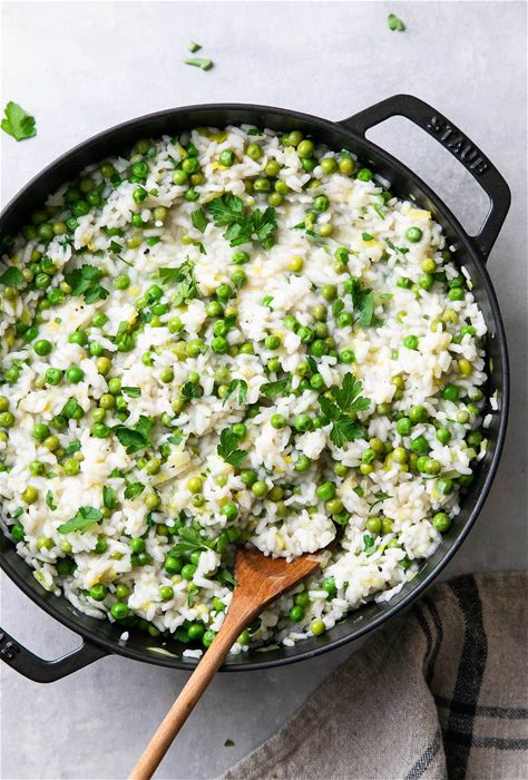 risi-e-bisi-italian-rice-peas-recipe-vegan image