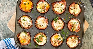 super-easy-ham-and-egg-cups image