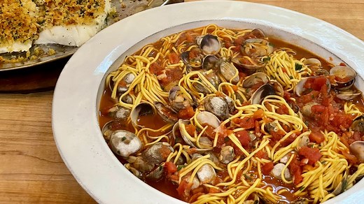 how-to-make-spaghetti-or-linguini-with-red-clam-sauce-rachael image