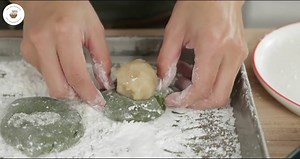 green-tea-mochi-video-抹茶大福-just-one-cookbook image