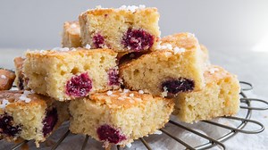 old-fashioned-blackberry-cake-recipe-mashedcom image