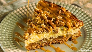 cheesecake-de-manzana-y-nuez-tastemade image