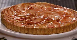 martha-stewarts-pink-applesauce-tart-cbs-news image