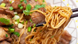awesome-simple-pork-stir-fry-with-egg-noodles-thai image