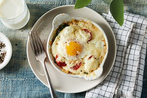 best-creamy-baked-eggs-recipe-how-to-make-shirred-eggs image