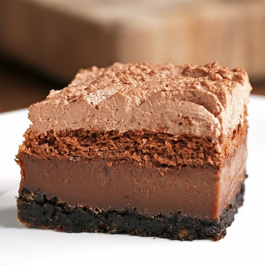 4-layer-4-texture-chocolate-cake-facebook image