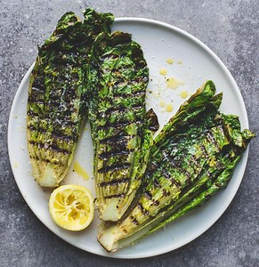 how-to-grill-lettuce-simple-italian-grilled-romaine-salad image