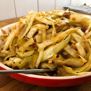 southern-style-fried-cabbage-with-bacon-comfortable image