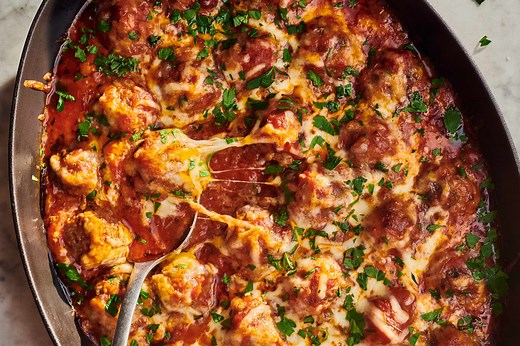 cheesy-meatball-casserole-recipe-without-pasta-the image