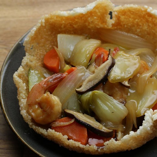 edible-sizzling-rice-bowl-via-tasty-japan-full-recipe-http image