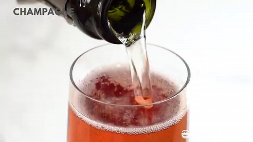 kir-royale-french-champagne-cocktail-recipetin-eats image
