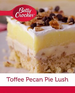 toffee-pecan-pie-lush-layers-of-creamy-caramel-filling image