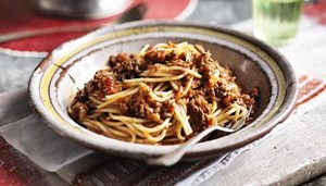 easy-spaghetti-bolognese-recipe-bbc-food image