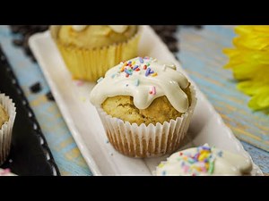 easy-and-tasty-greek-yogurt-honey-cupcakes image
